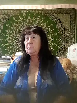 Snapshot of CrystalLime6411 chatting on October 31, 1:48 pm CrystalLime6411 online show from October 31, 1:48 pm