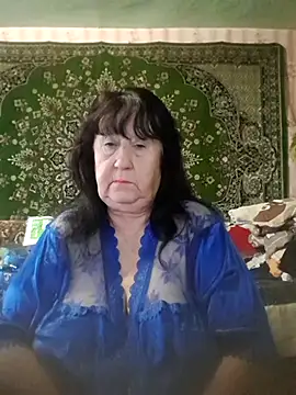 Snapshot of CrystalLime6411 chatting on October 10, 6:40 am CrystalLime6411 online show from October 10, 6:40 am