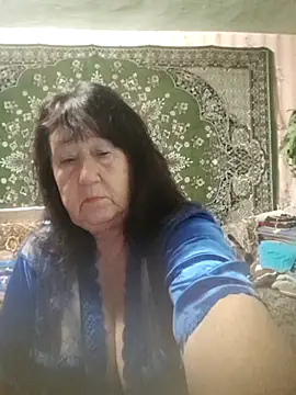 Snapshot of CrystalLime6411 chatting on October 16, 10:12 pm CrystalLime6411 online show from October 16, 10:12 pm