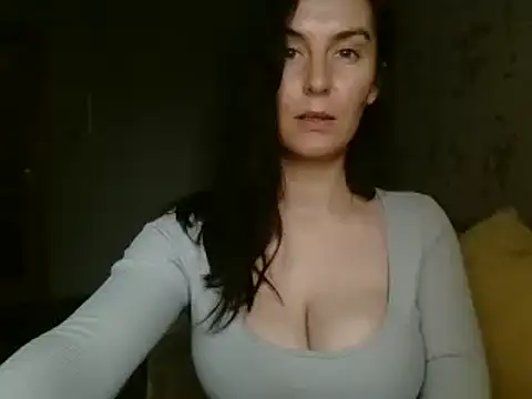 Snapshot of KatalinaQE chatting on September 18, 10:25 am KatalinaQE online show from September 18, 10:25 am