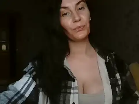 Snapshot of KatalinaQE chatting on October 21, 6:17 am KatalinaQE online show from October 21, 6:17 am