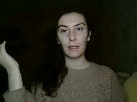 Snapshot of KatalinaQE chatting on October 1, 4:50 am KatalinaQE online show from October 1, 4:50 am