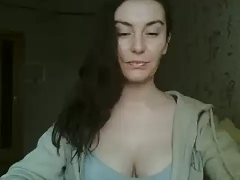 Snapshot of KatalinaQE chatting on October 16, 9:01 am KatalinaQE online show from October 16, 9:01 am