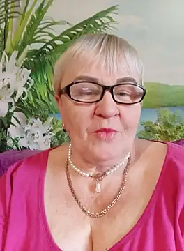 Snapshot of VioletSweet5566 chatting on October 10, 10:31 am VioletSweet5566 online show from October 10, 10:31 am