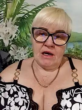 VioletSweet5566 online show from February 14, 7:21 am