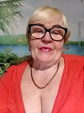 VioletSweet5566 online show from April 14, 5:02 pm