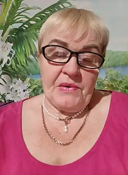 Snapshot of VioletSweet5566 chatting on September 27, 5:31 pm VioletSweet5566 online show from September 27, 5:31 pm