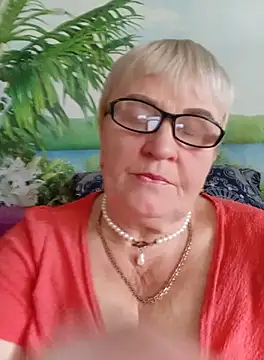 Snapshot of VioletSweet5566 chatting on October 11, 11:14 am VioletSweet5566 online show from October 11, 11:14 am