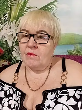 VioletSweet5566 online show from January 10, 7:46 am