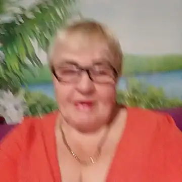 Snapshot of VioletSweet5566 chatting on October 22, 5:29 pm VioletSweet5566 online show from October 22, 5:29 pm