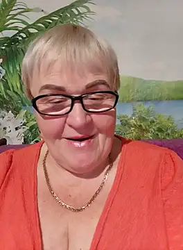 Snapshot of VioletSweet5566 chatting on September 30, 5:40 pm VioletSweet5566 online show from September 30, 5:40 pm