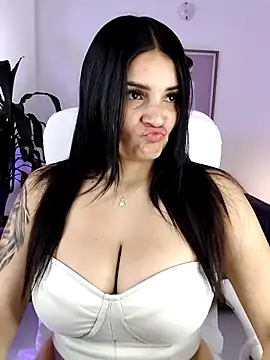 Julieta92  online show from January 15, 8:04 pm