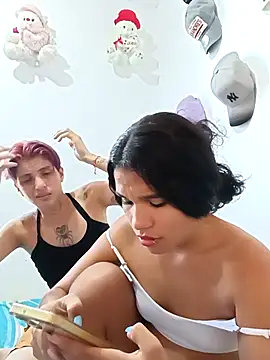 Snapshot of Little-Pussy-Sweet chatting on September 21, 9:24 pm Little-Pussy-Sweet online show from September 21, 9:24 pm