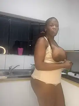 Snapshot of Ozimpho chatting on October 9, 6:12 pm Ozimpho online show from October 9, 6:12 pm