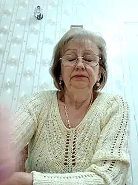 Snapshot of AlikaSwan5821 chatting on October 25, 7:32 pm AlikaSwan5821 online show from October 25, 7:32 pm