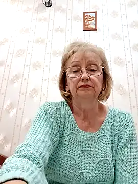 Snapshot of AlikaSwan5821 chatting on November 1, 9:30 pm AlikaSwan5821 online show from November 1, 9:30 pm