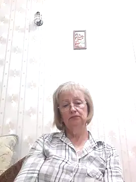 Snapshot of AlikaSwan5821 chatting on October 11, 7:05 pm AlikaSwan5821 online show from October 11, 7:05 pm