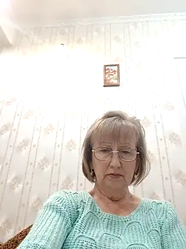 Snapshot of AlikaSwan5821 chatting on October 26, 8:26 pm AlikaSwan5821 online show from October 26, 8:26 pm