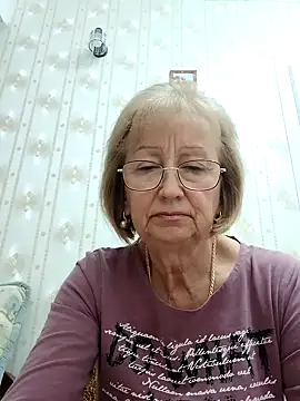 Snapshot of AlikaSwan5821 chatting on October 8, 1:48 pm AlikaSwan5821 online show from October 8, 1:48 pm