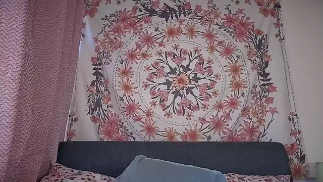 Snapshot of Daisyxoxo_ chatting on September 23, 8:34 am Daisyxoxo online show from September 23, 8:34 am