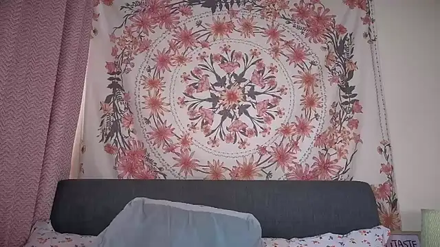 Snapshot of Daisyxoxo_ chatting on September 19, 8:57 am Daisyxoxo online show from September 19, 8:57 am