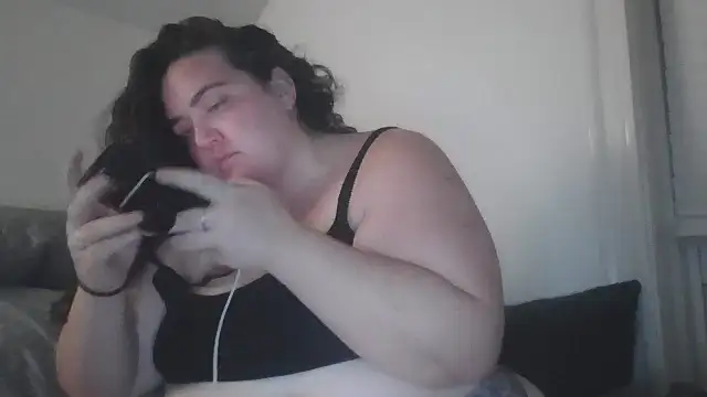 RoseNherThorns online show from September 20, 4:33 am