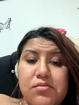 naomy26 online show from October 16, 6:05 am