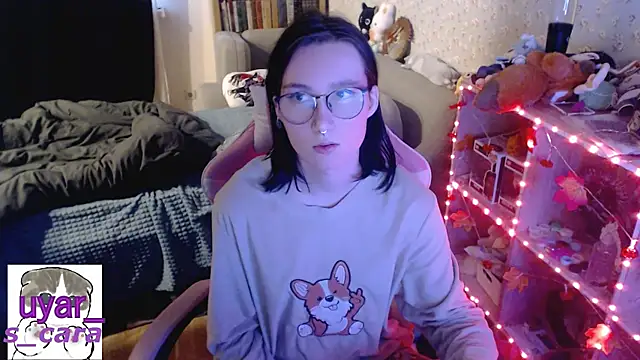 Snapshot of s_cara chatting on October 25, 12:35 pm s cara online show from October 25, 12:35 pm