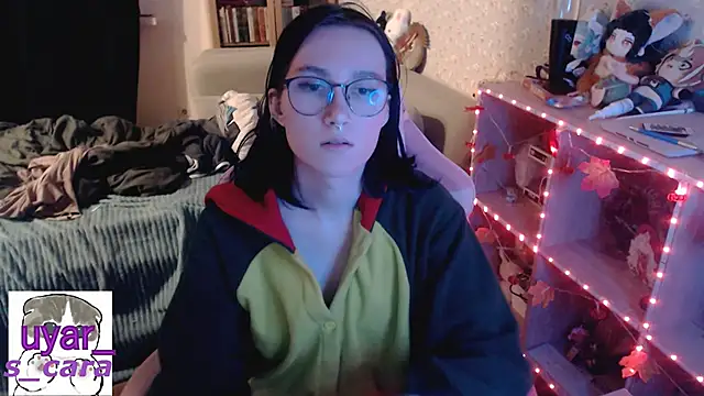 Snapshot of s_cara chatting on October 5, 9:20 pm s cara online show from October 5, 9:20 pm