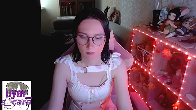 Snapshot of s_cara chatting on October 8, 2:10 pm s cara online show from October 8, 2:10 pm