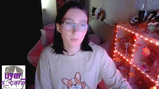 Snapshot of s_cara chatting on October 23, 12:33 pm s cara online show from October 23, 12:33 pm