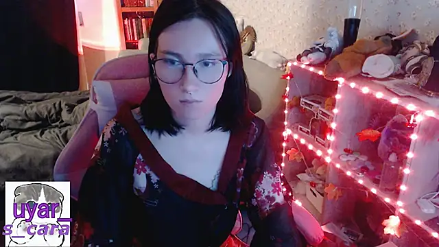 Snapshot of s_cara chatting on November 1, 1:04 pm s cara online show from November 1, 1:04 pm