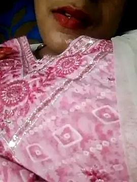 Snapshot of Babe_Doll04 chatting on October 11, 9:25 am Babe Doll04 online show from October 11, 9:25 am