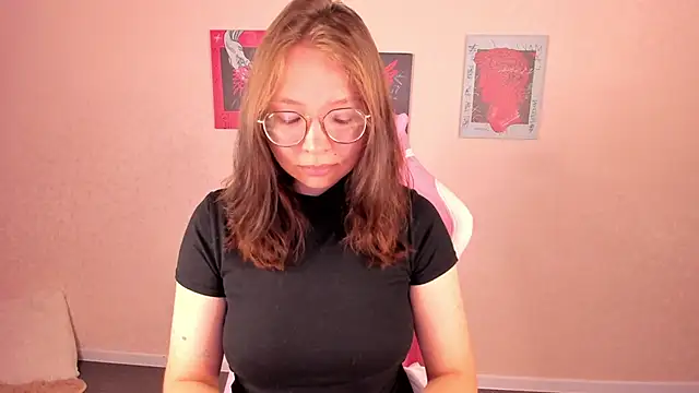 Noora Moore online show from September 15, 12:19 am