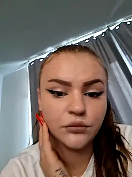 Roxanne5 online show from February 16, 8:47 am