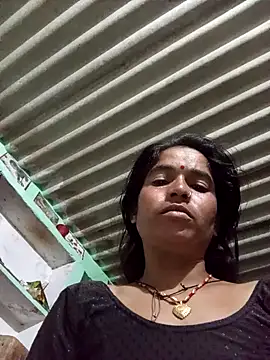 Snapshot of MISS_LOVE_001 chatting on October 18, 5:04 pm MISS LOVE 001 online show from October 18, 5:04 pm