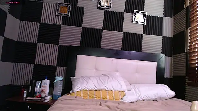 Snapshot of antonela-tompson chatting on September 21, 8:40 pm antonela-tompson online show from September 21, 8:40 pm