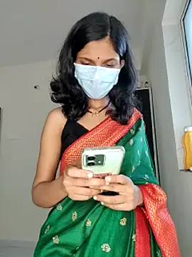 Shivani2002 online show from April 13, 10:49 am