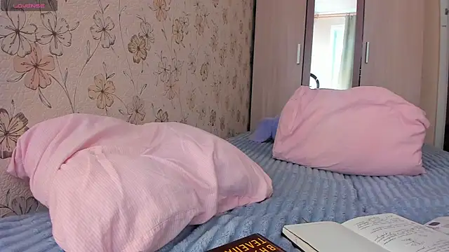 Alice next door online show from May 11, 12:51 pm