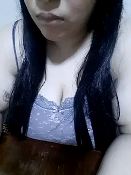 Snapshot of Madam-bezoul- chatting on October 18, 7:26 pm Madam-bezoul- online show from October 18, 7:26 pm