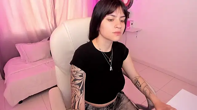 Snapshot of kurito_ chatting on September 21, 12:48 pm kurito  online show from September 21, 12:48 pm