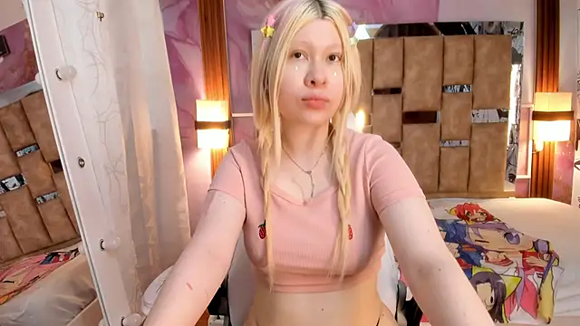 Snapshot of Melody_Lolii chatting on October 29, 6:21 pm Melody Lolii online show from October 29, 6:21 pm