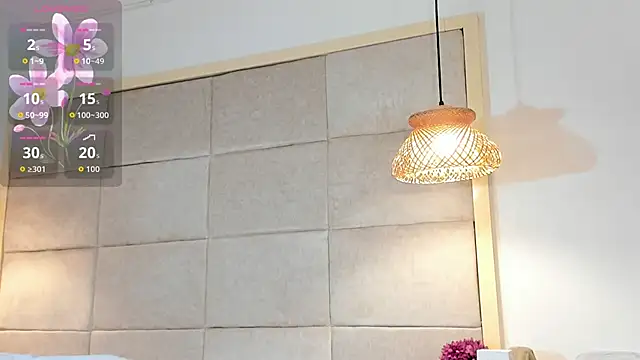 VioletHilton online show from September 25, 7:12 pm