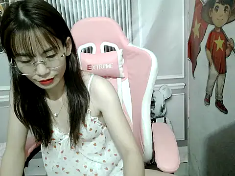 Suzy888 online show from September 17, 4:49 pm