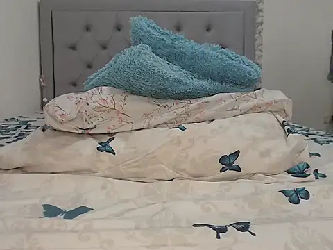 nahomibeckers online show from October 13, 7:38 pm