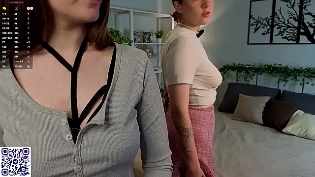 TashiaBosack online show from October 8, 1:43 am