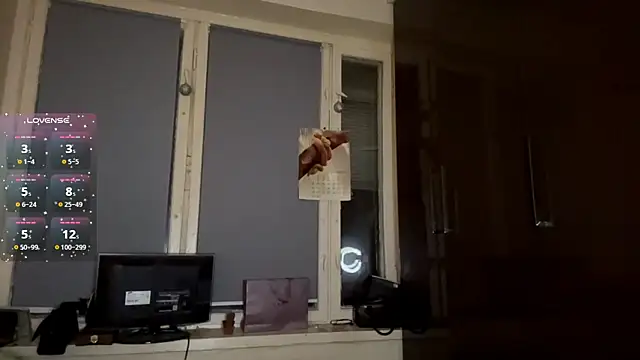 AlfredaBillegas online show from September 18, 6:06 pm