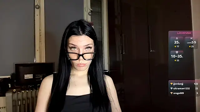 AlfredaBillegas online show from September 27, 9:00 pm