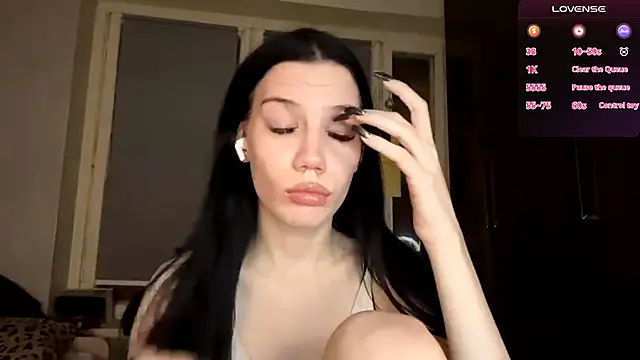 AlfredaBillegas online show from October 10, 6:02 pm