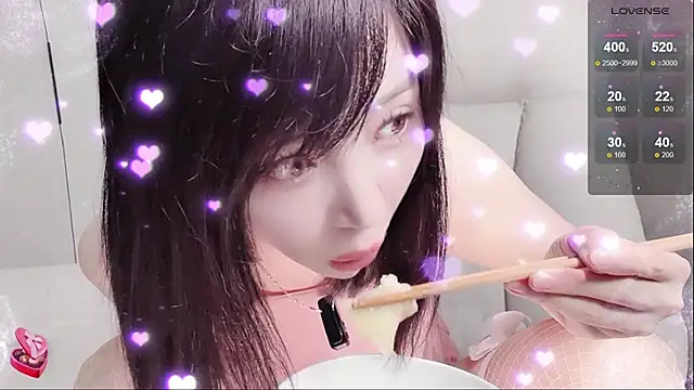 Snapshot of Amy-i chatting on September 18, 11:20 am Amy-i online show from September 18, 11:20 am